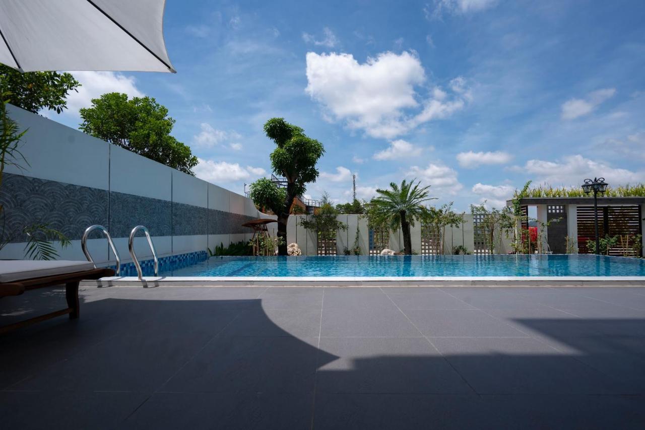 Tulip Homestay Ha Long Exterior photo